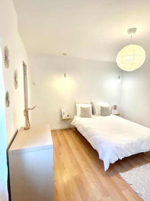 Urbanika Living - Harmony Palace Center Apartment *